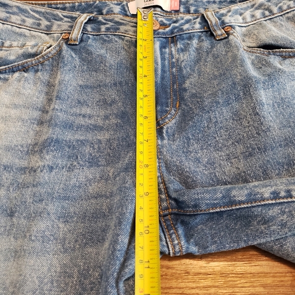 Cabi Malibu Jean Vintage Wash Boyfriend Distress Size 6 - Picture 10 of 11